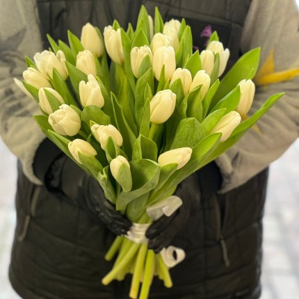 Букеты белых тюльпанов на 8 марта - купить с доставкой в по Высокому Колоку